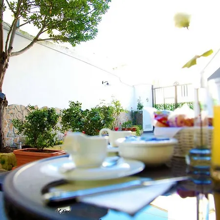 Semesterbostad Casa L'alloro 2 *